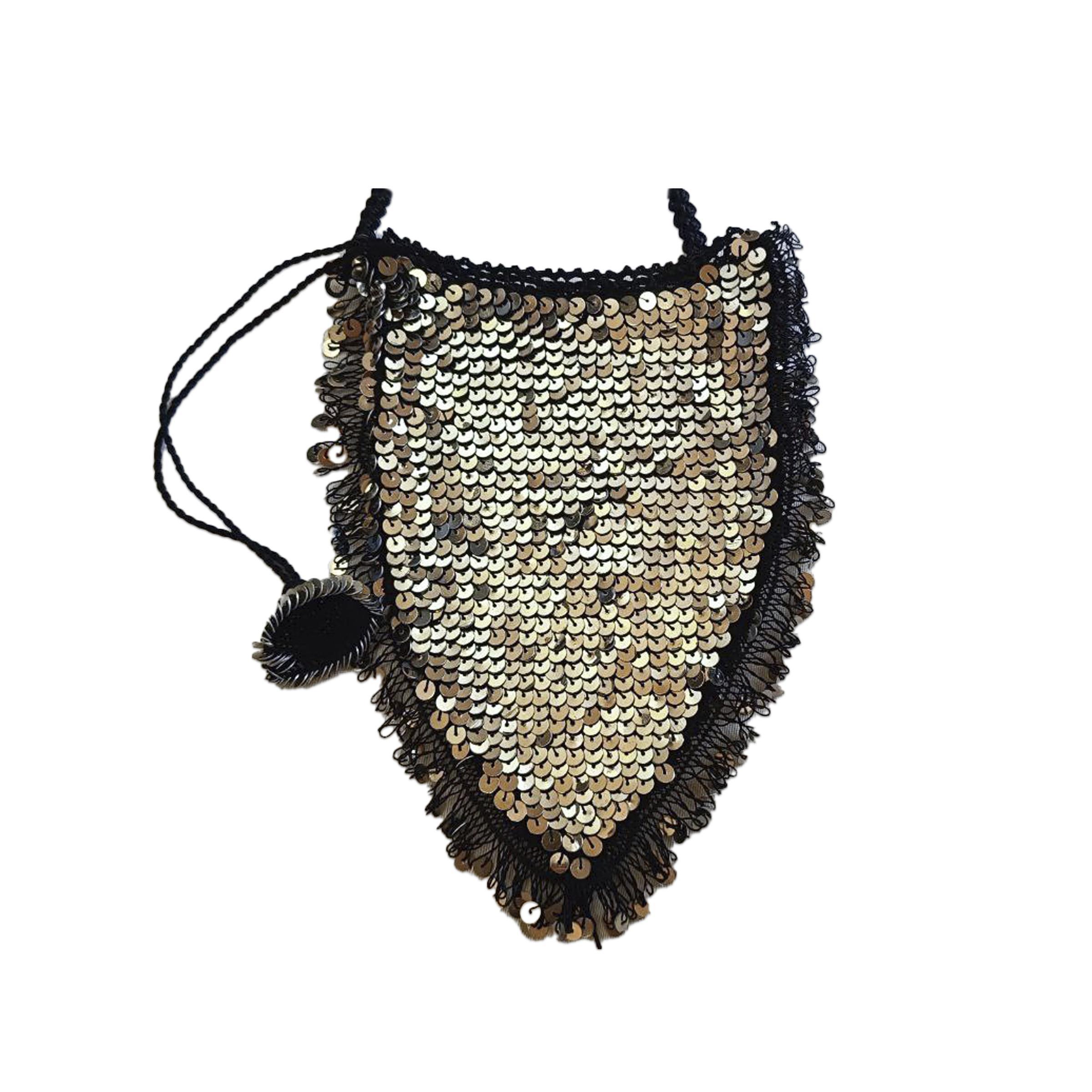 PULLU ÜÇGEN ÇANTA