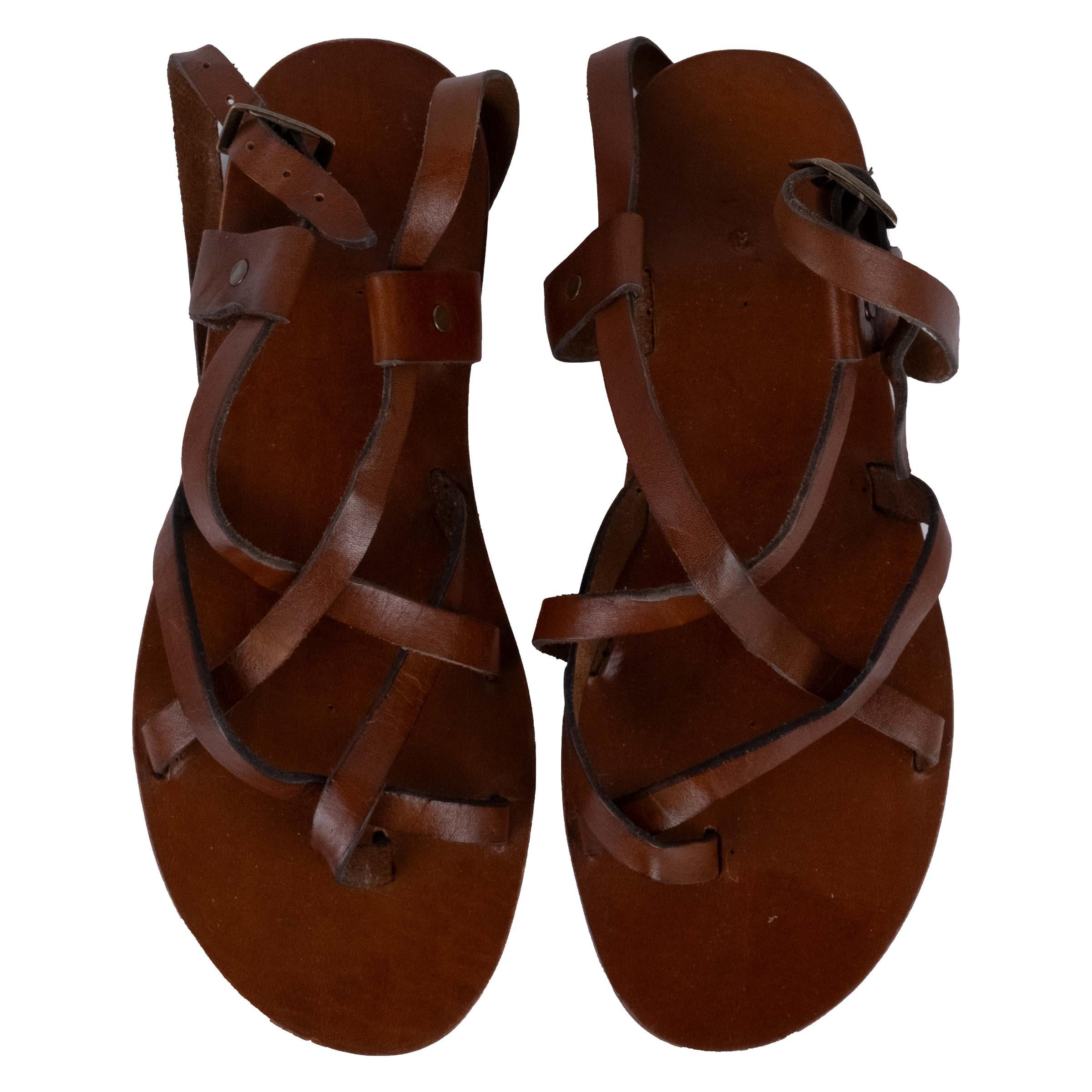 ROMA PARMAK ARASI SANDALET