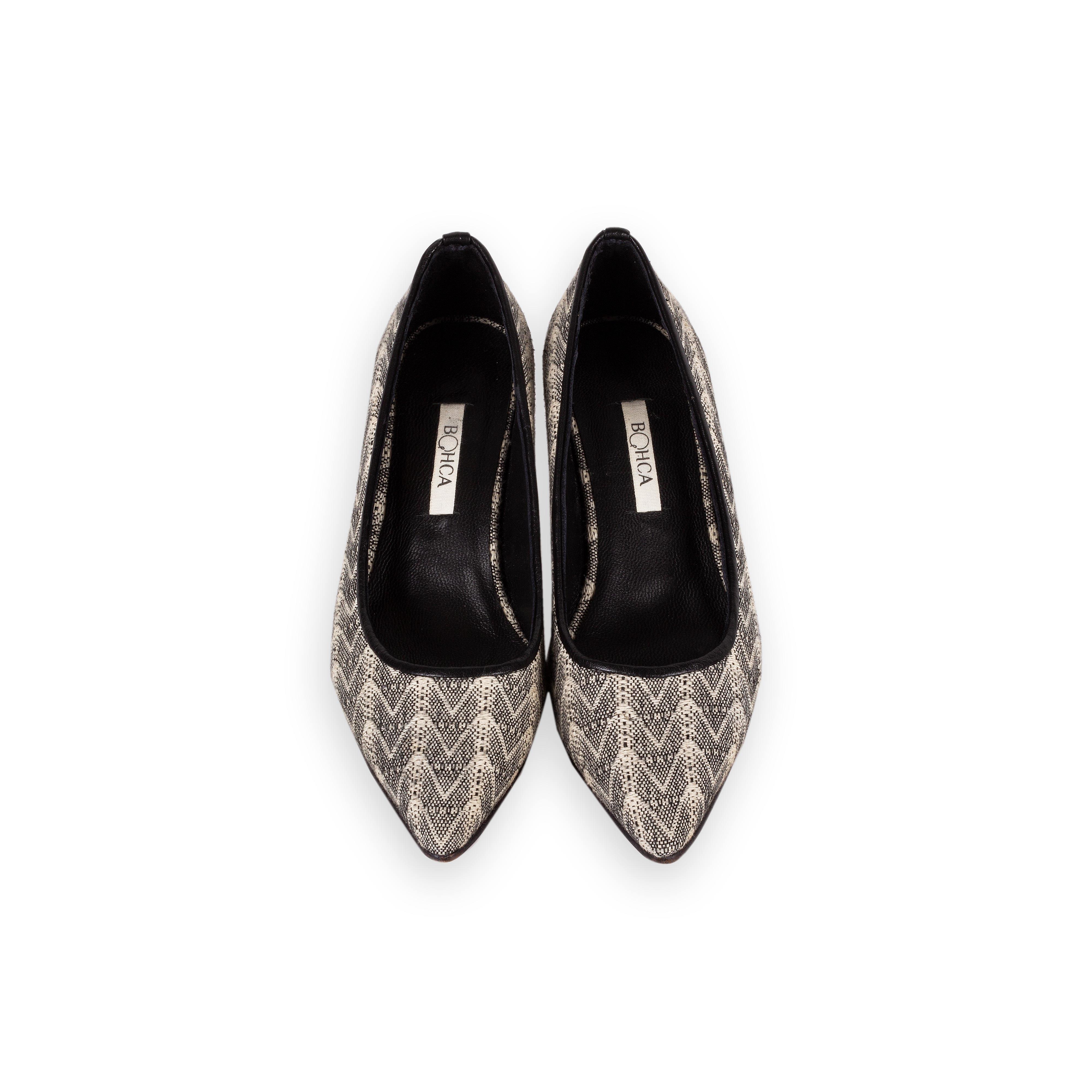 TİRE DOKUMA AYAKKABI