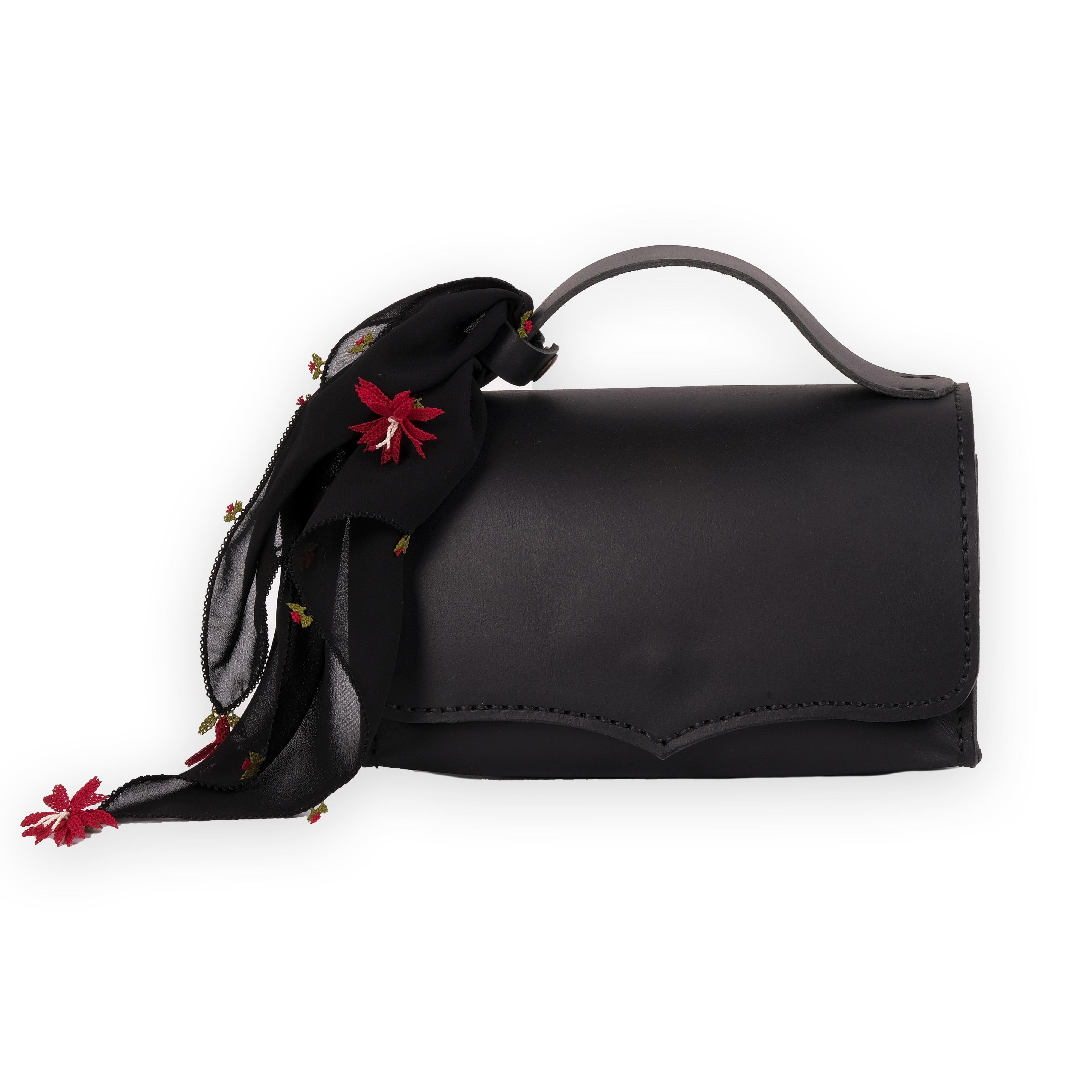 YILBAŞI ÇİÇEĞİ DETAYLI TAKIM