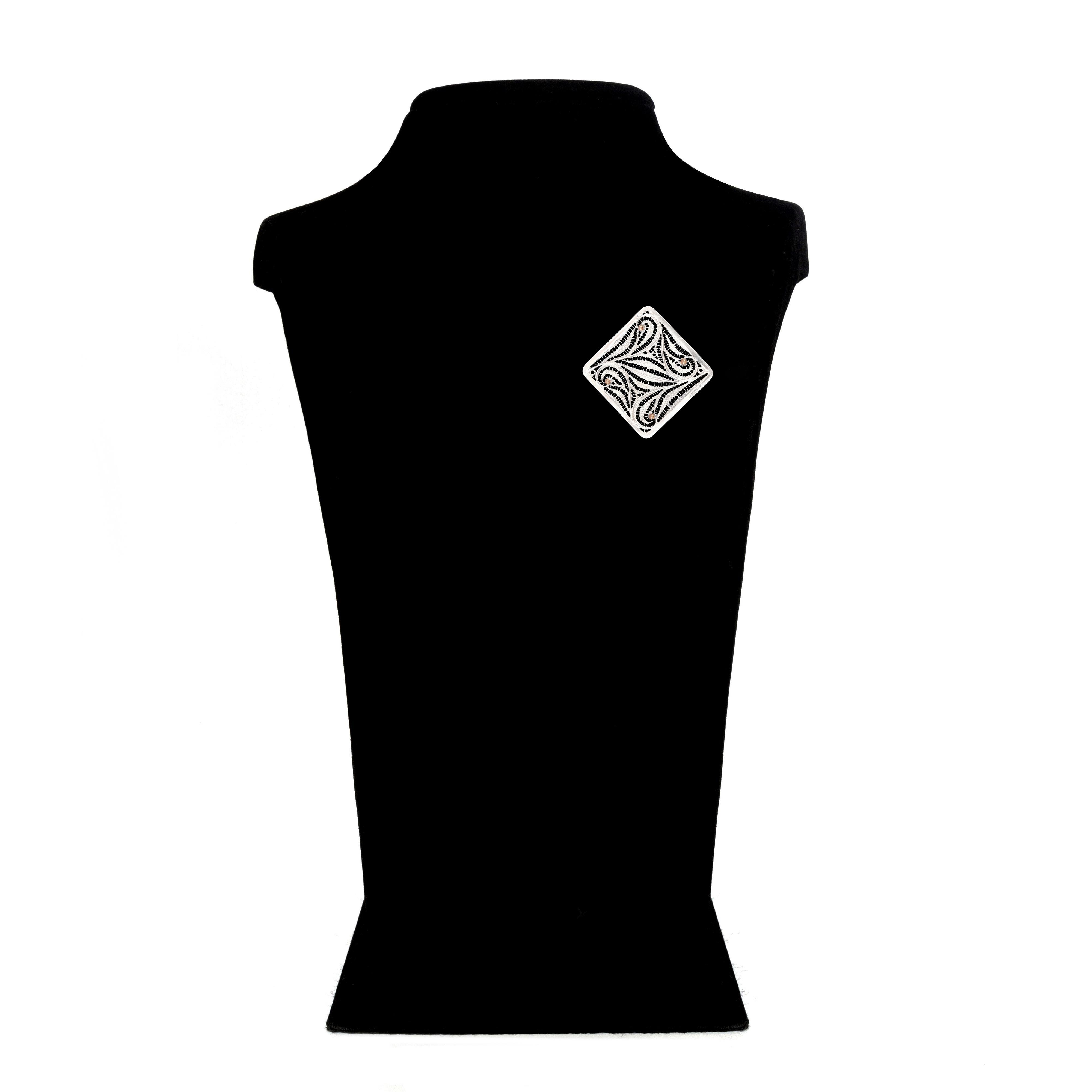 ZARAFETİN VE USTALIĞIN GEOMETRİK BROŞ 3 (11.2GR)