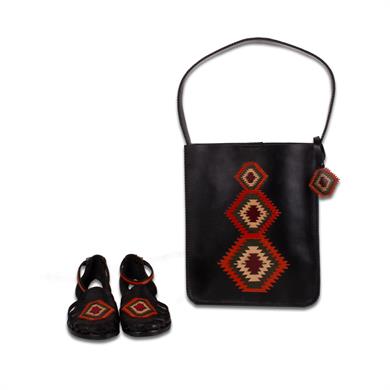 APLİKE ÇANTA ve ZENNE SANDALET