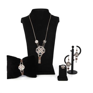 GÖZ MOTİFLİ TAKI SETİ