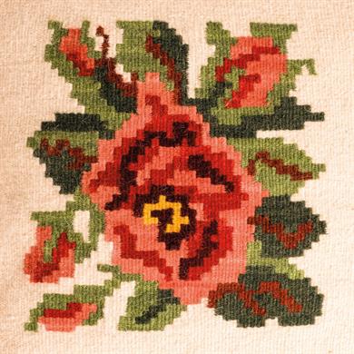 GÜL MOTİFLİ KIRLENT