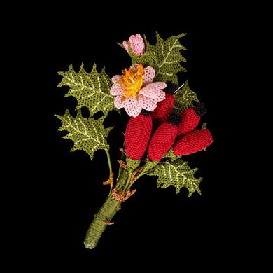 KUŞBURNU YAKA İĞNESİ