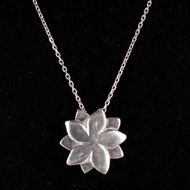 LOTUS ÇİÇEĞİ KOLYE