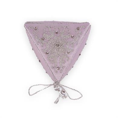 SARAYLI KUTU ÜÇGEN