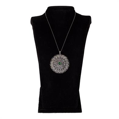 YEŞİL TAŞLI KOLYE UCU (15,5 GR)