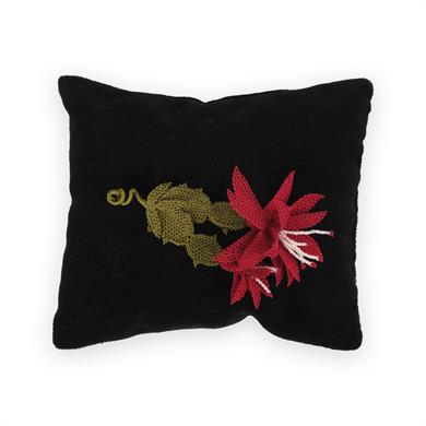 YILBAŞI ÇİÇEĞİ DETAYLI TAKIM