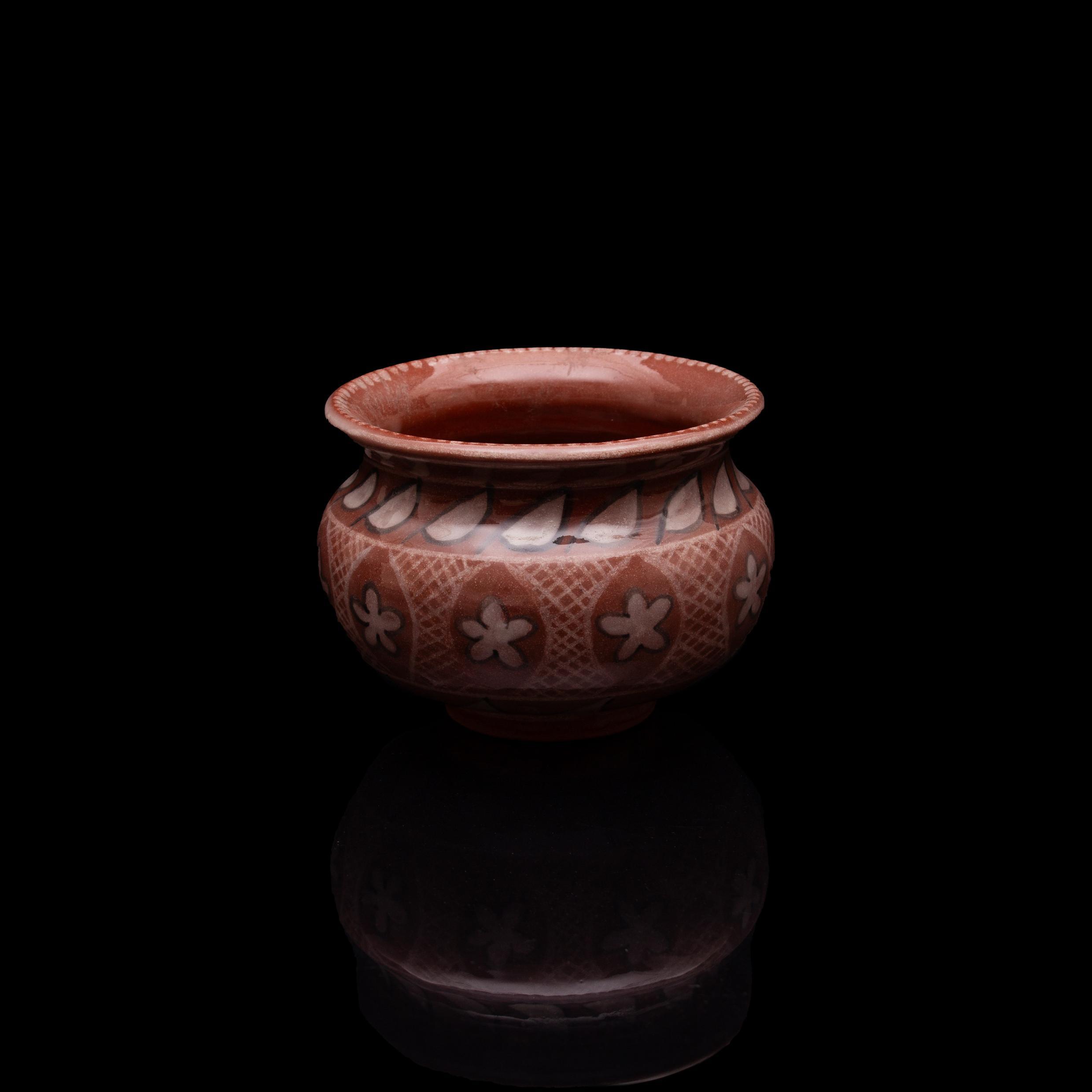 DESENLİ ÇANAK VAZO