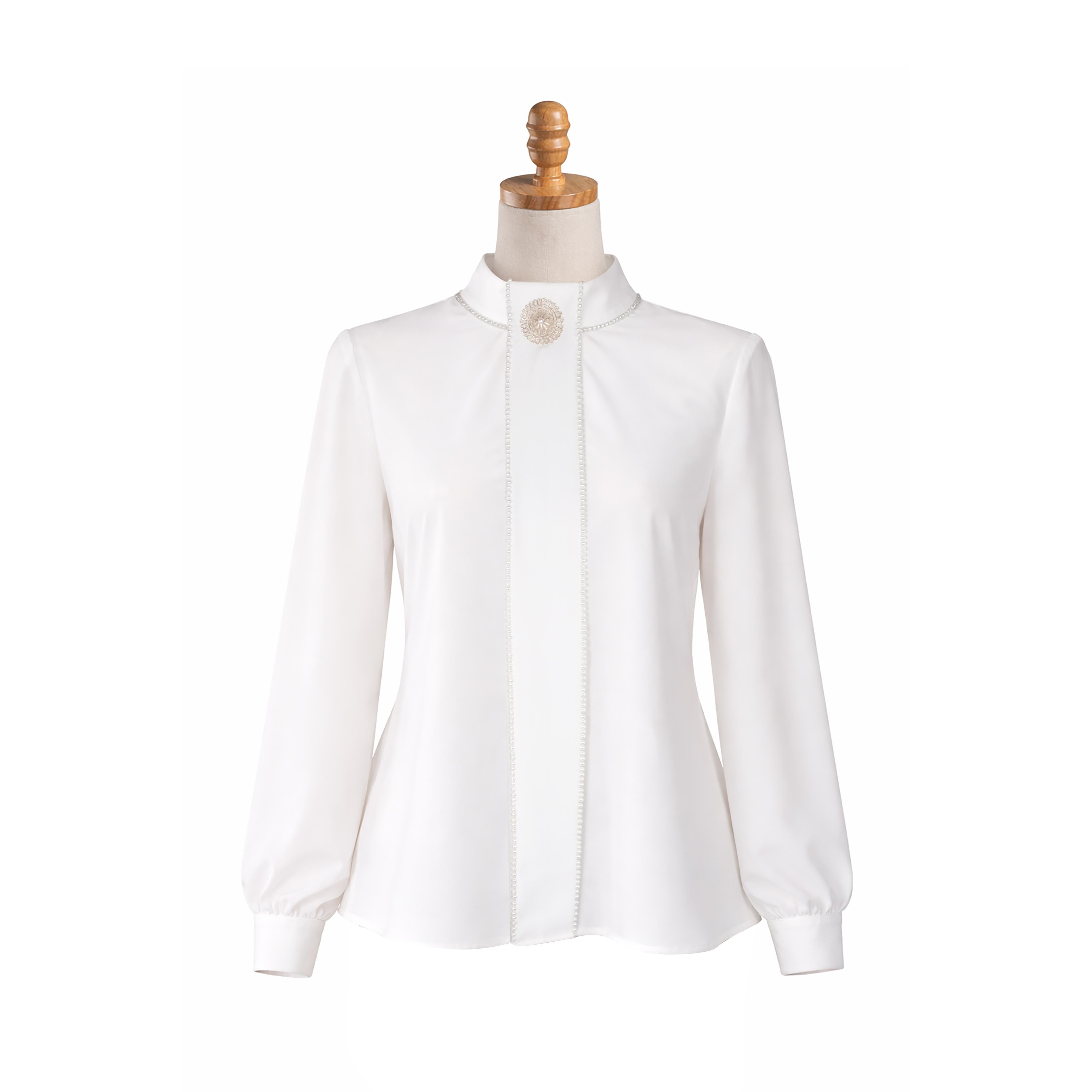 GÜMÜŞ BROŞLU BLUZ