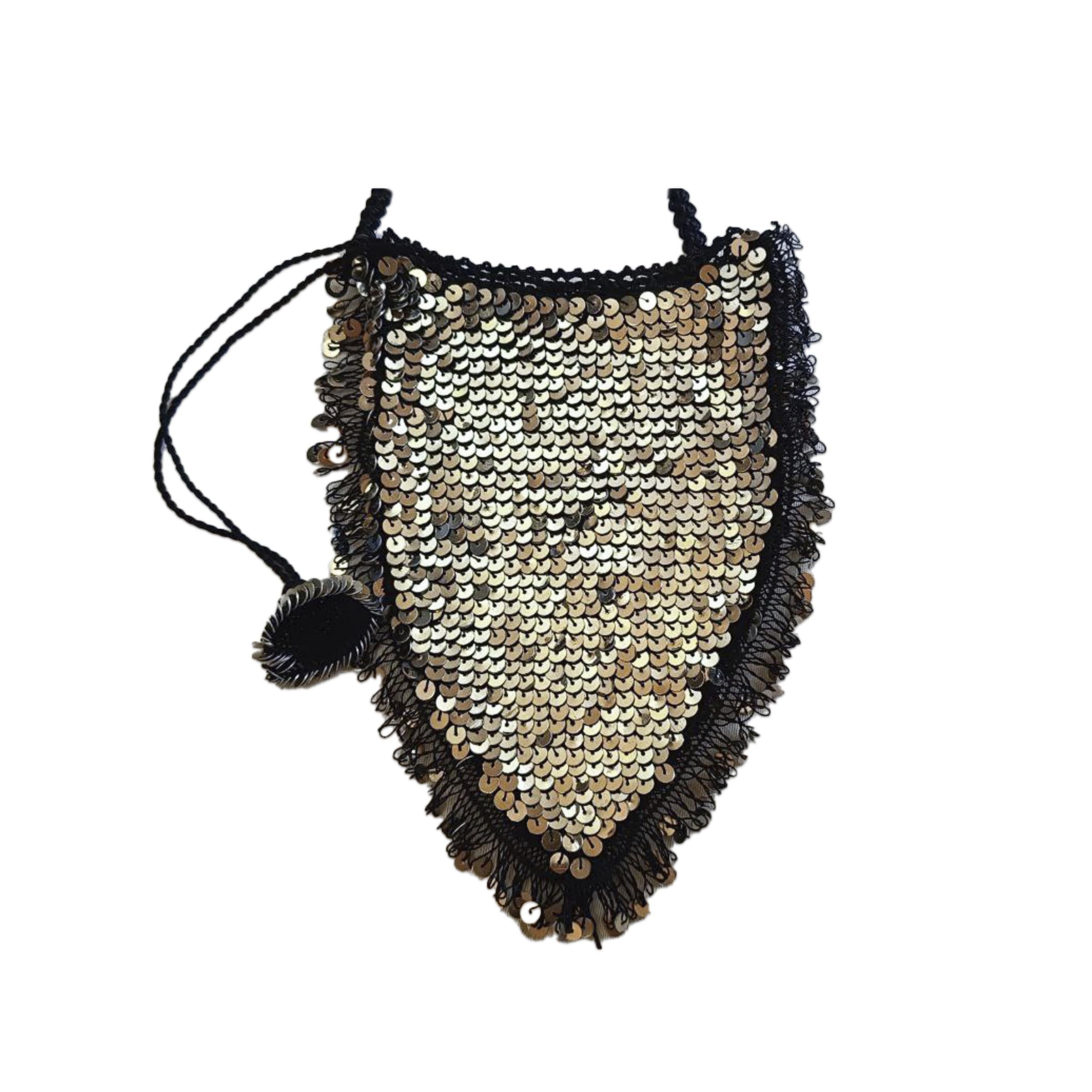 PULLU ÜÇGEN ÇANTA