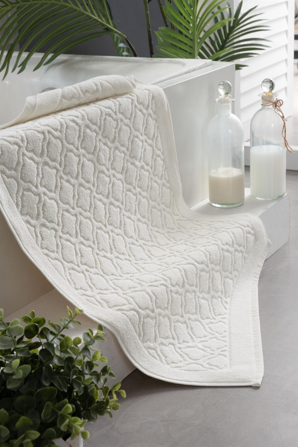 EVA 50X75 CM KREM AYAK HAVLUSU