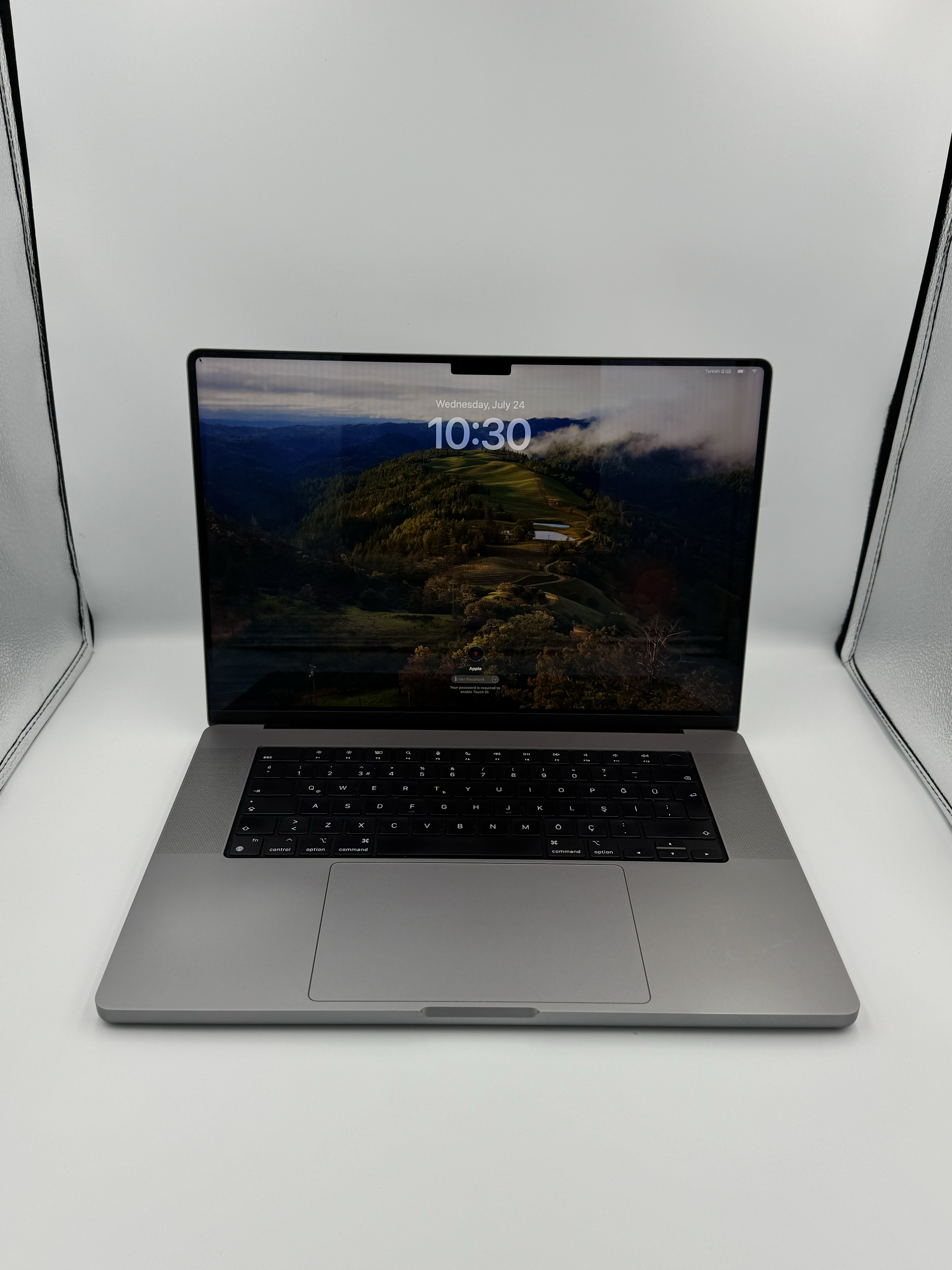 MK193TU/A_2ND - MacBook Pro 16, 2021 MBP 16 M1 PRO 10C CPU 16C GPU