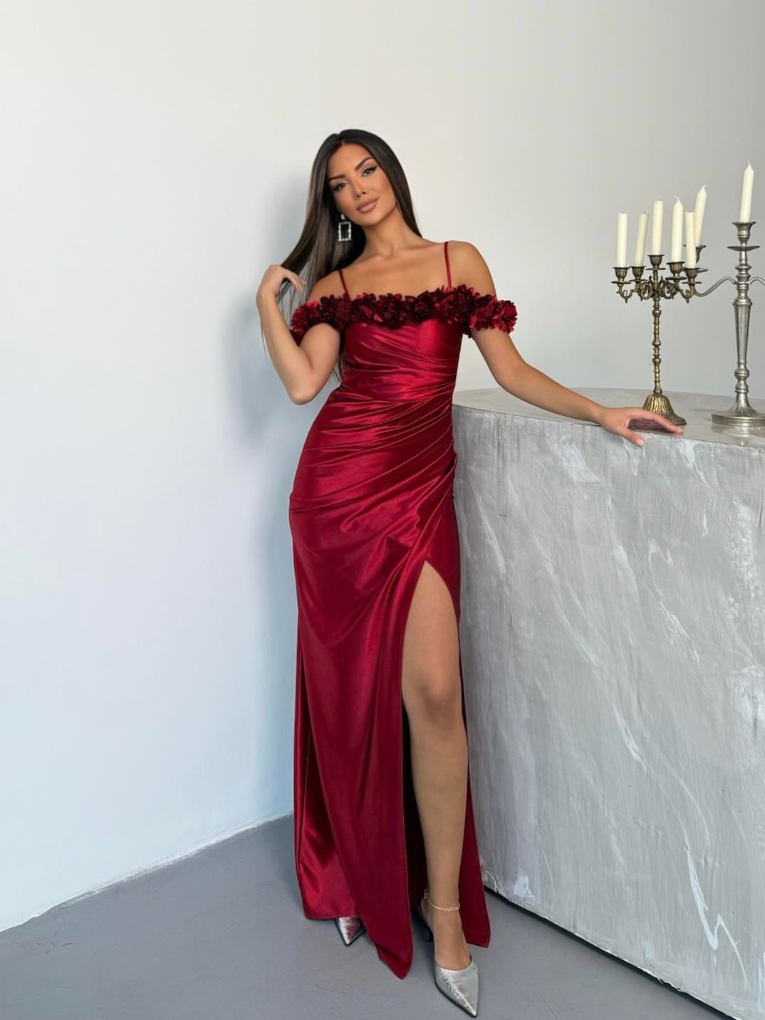 Straplez Lazer Güllü Ve Sarkık Kol Örme Saten Abiye Elbise - Bordo