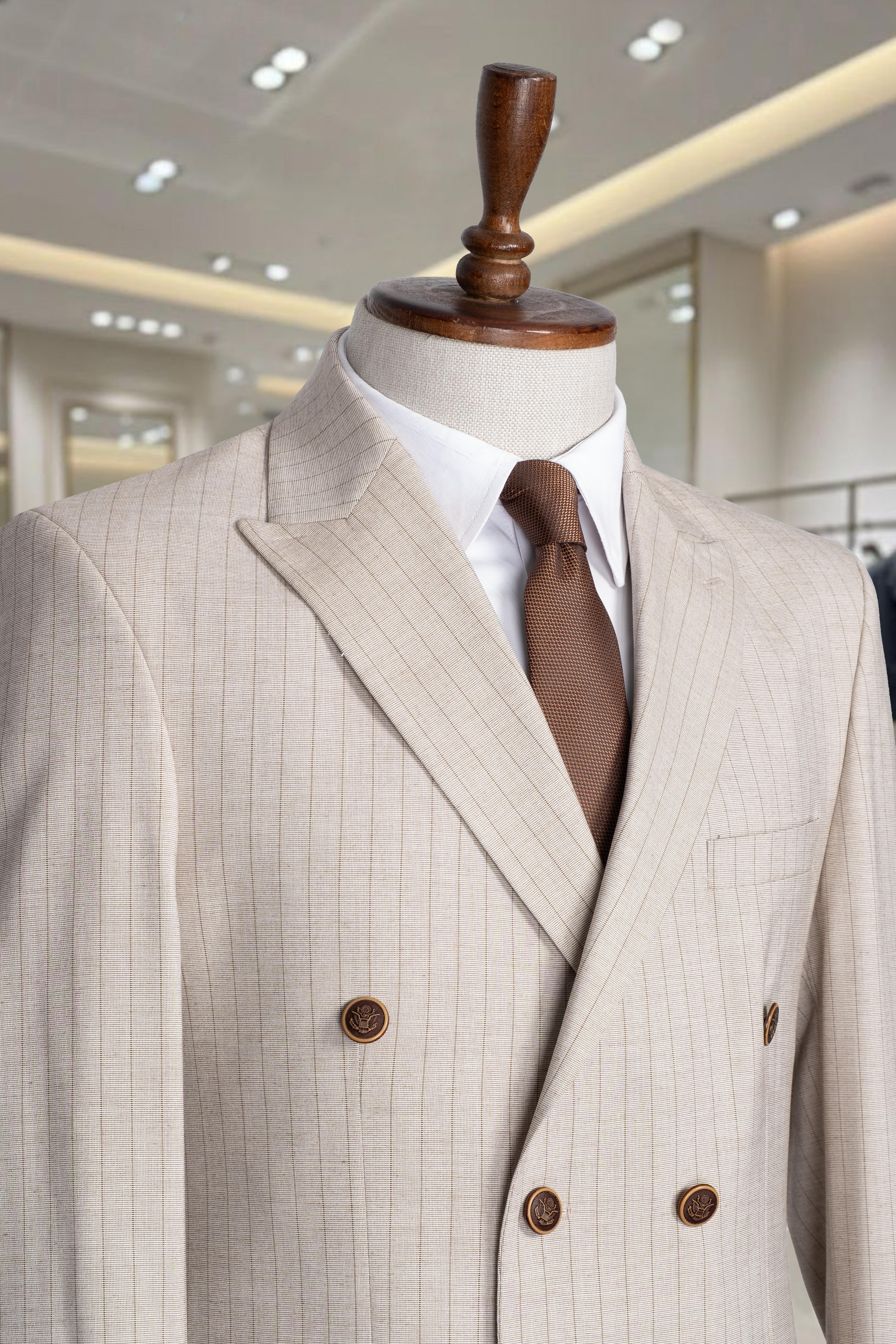 İtalyan Kesim Slim Fit Çizgili Açık Bej Kruvaze Takım Elbise – SD42298