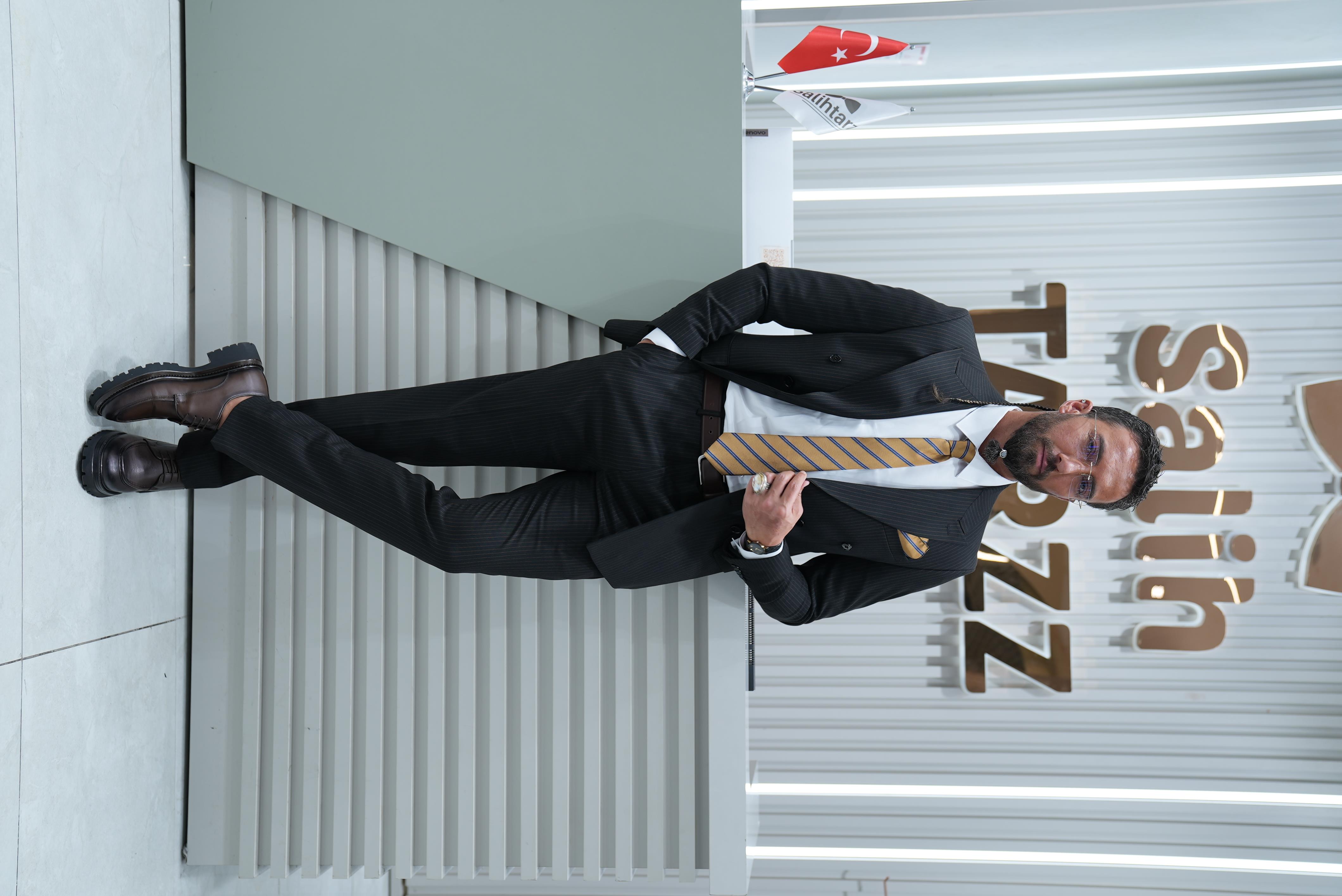 Kruvaze Siyah Çizgili Erkek Takım Elbise SD42413