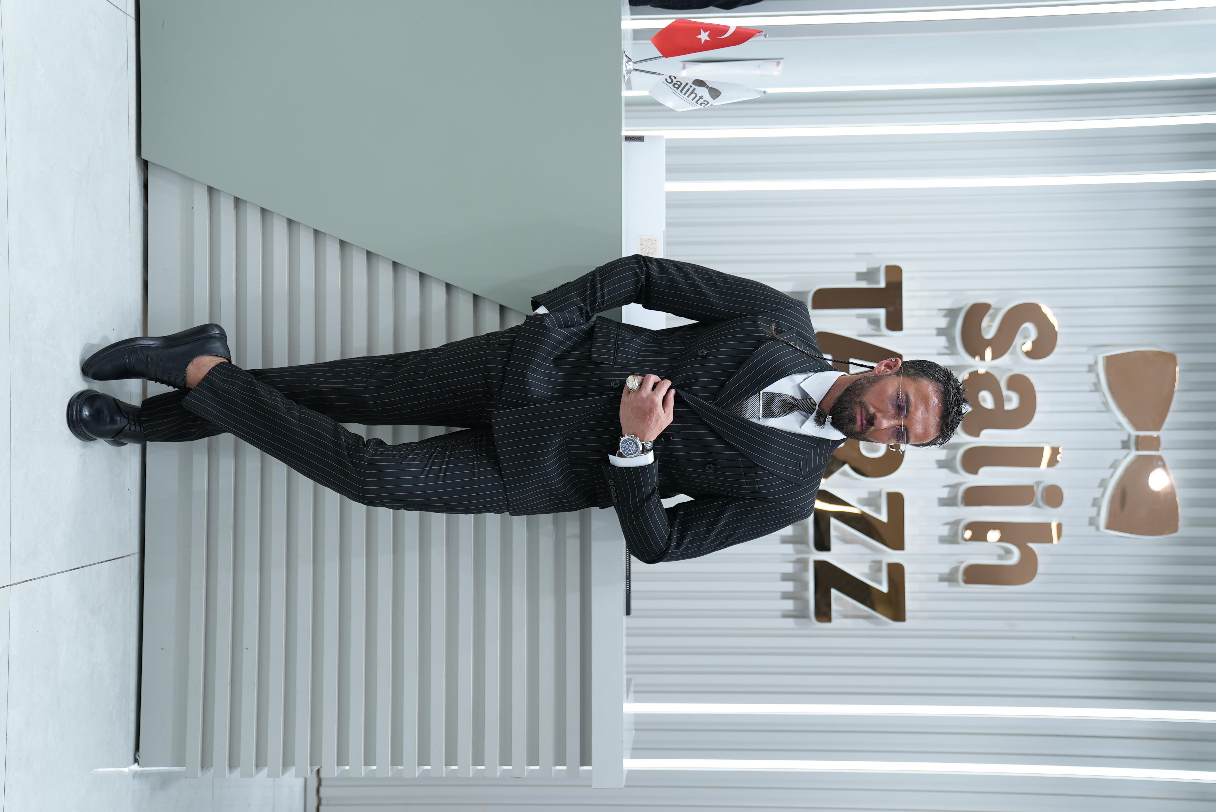 Kruvaze Siyah Çizgili Erkek Takım Elbise SD42421