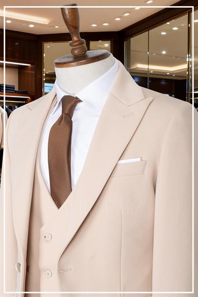 İtalyan Kesim Slim Fit Krem Yelekli Takım Elbise SD42353