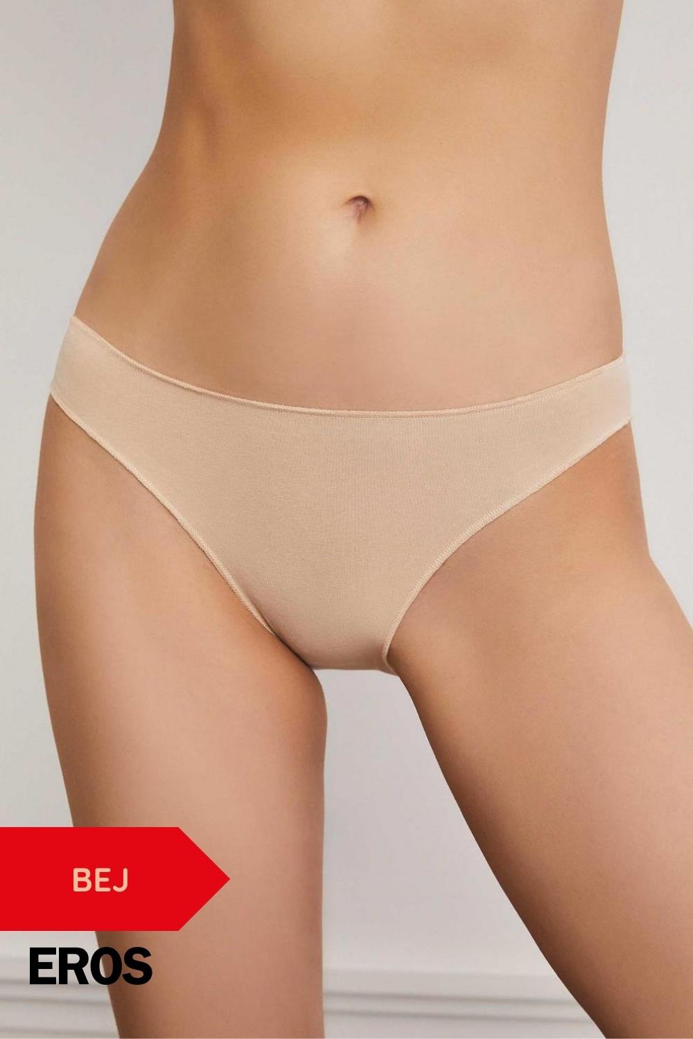 Ayol sperma fotosurati bilan qoplangan mushuk