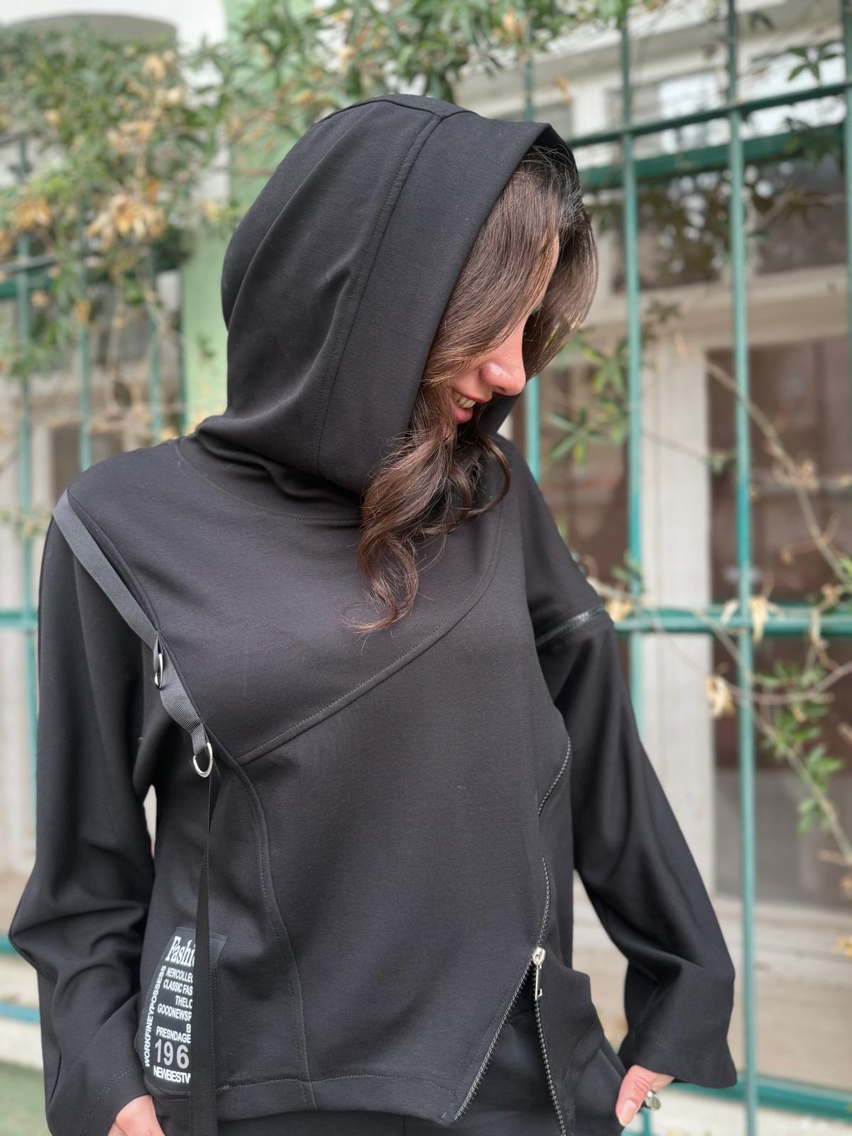 Fermuarlı Kapüşonlu Siyah Sweatshirt