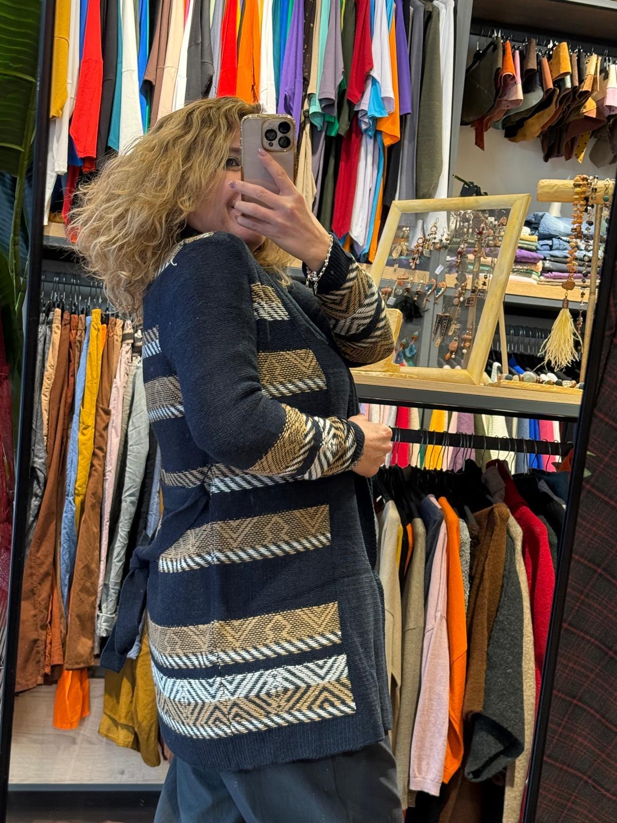 Kuşaklı Lacivert Hırka