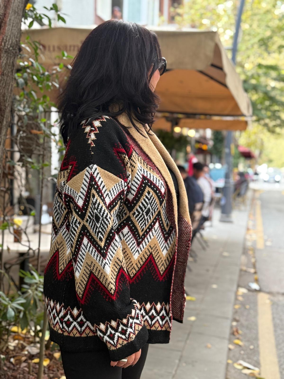 Kilim Desenli Şal Yaka Hırka
