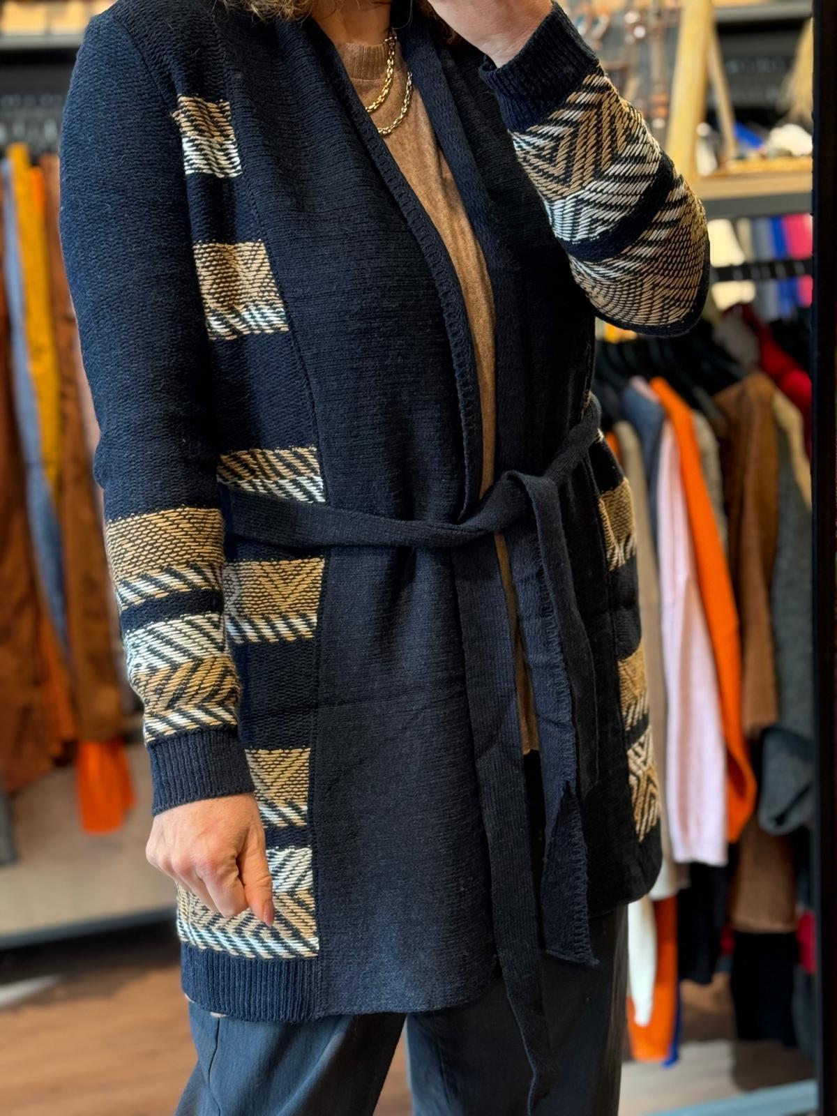 Kuşaklı Lacivert Hırka