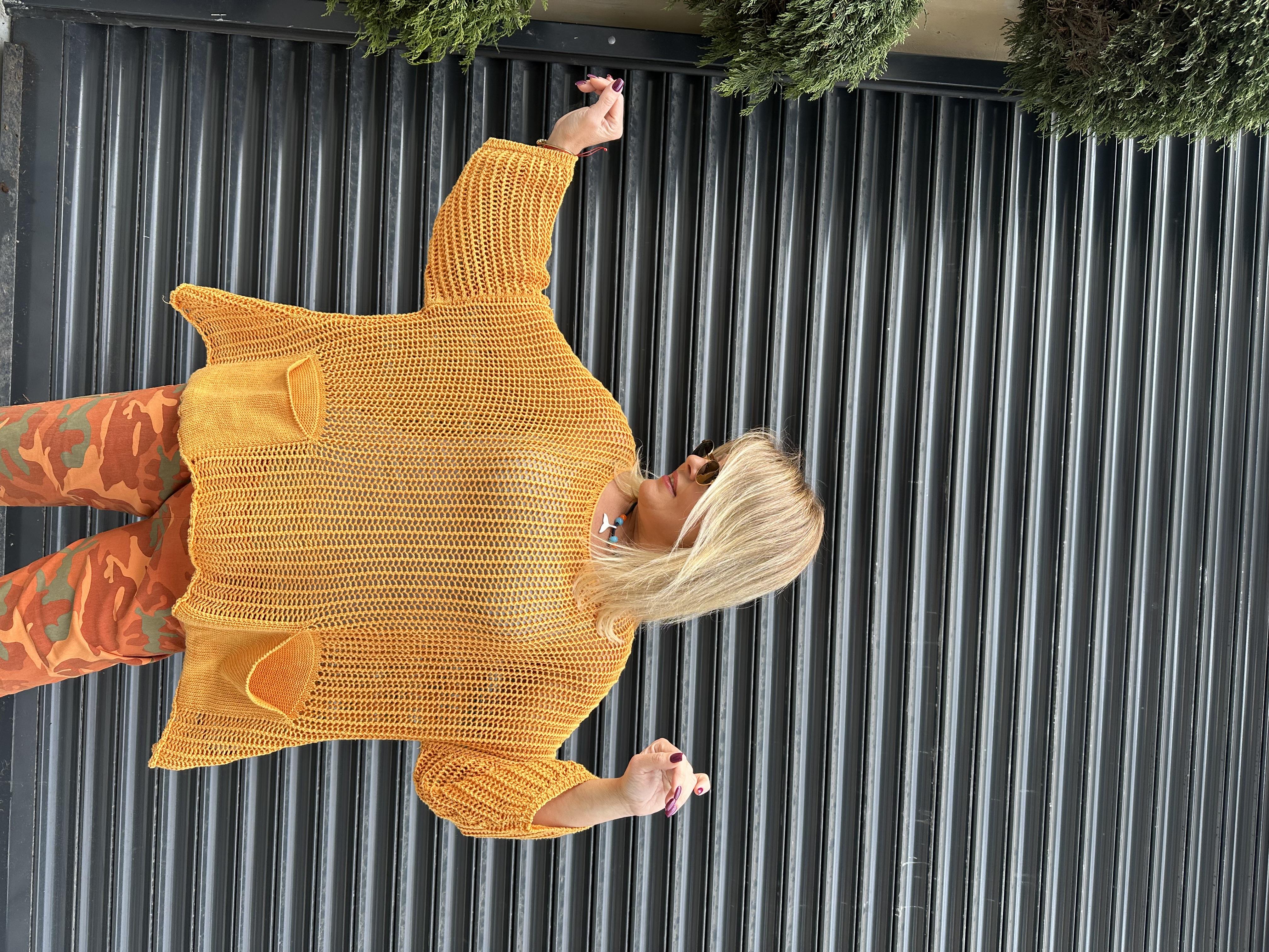 Turuncu File Cepli Oversize Triko
