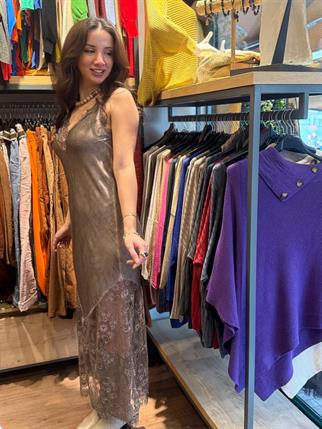 İthal Dantelli İpek Elbise