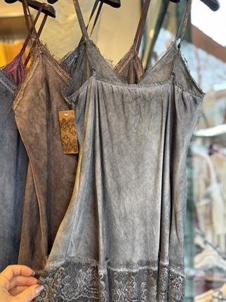 İp Askılı Dantelli İpek Bluz