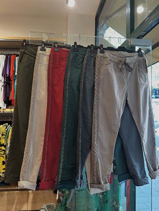 İthal Dantel Geçişli Pantolon