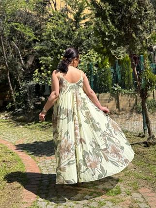 İthal Çiçekli Elbise Petek Dokulu Bluz Takım