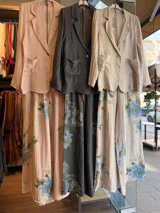 İthal Çiçekli Pantolonlu Keten Ceket Takım