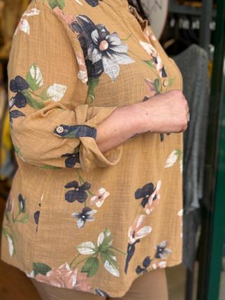 İthal Bahar Desenli Keten Gömlek