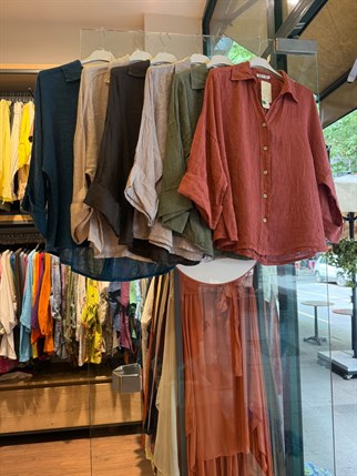 Oversize İthal Ham Keten Biritli Gömlek