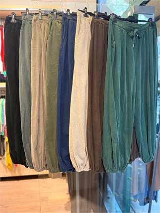 İthal Paçası Lastikli Oversize Kadife Pantolon