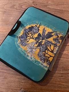 Turkuaz Ağaç Desenli Laptop Çantası