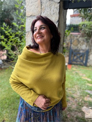 İthal Yumoş Degaje Yaka Asimetrik Triko