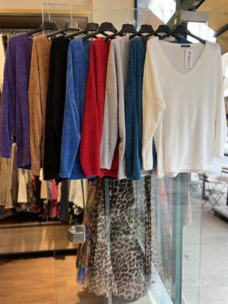 V Yaka İthal Angora Triko