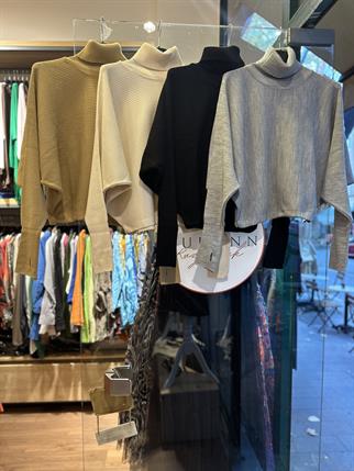 Eldiven Detaylı Balıkçı Triko