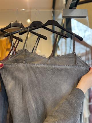 İp Askılı Dantelli İpek Bluz