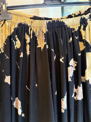 Batik Yırtmaçlı Siyah Pantolon