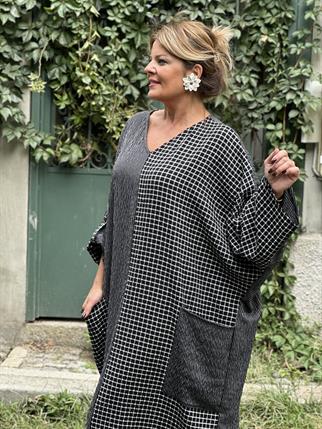 Gofre Oversize V Yaka Elbise