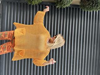 Turuncu File Cepli Oversize Triko