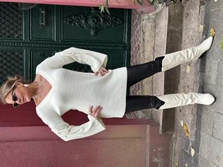 Kolu Bağcıklı V Yaka Kazak