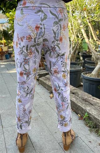 Lila İthal Likralı Çiçek Desenli Pantolon
