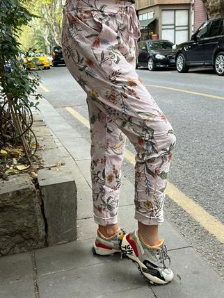 Pudra İthal Likralı Çiçek Desenli Pantolon