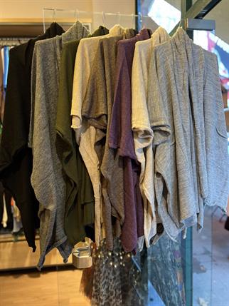 Şal Yaka Triko Hırka