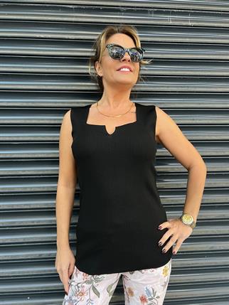 Siyah Yırtmaçlı Kare Yaka Body Atlet